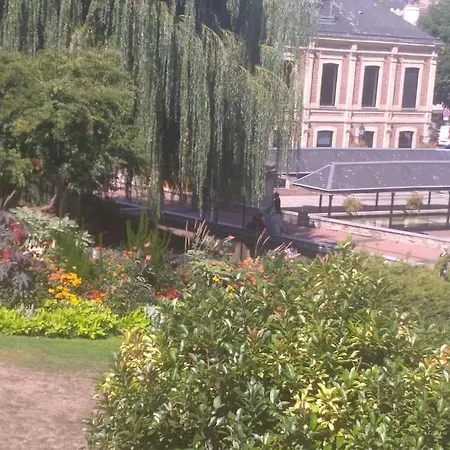Appartement Cote Lavoir A Honfleur, Parking Prive, Ascenseur