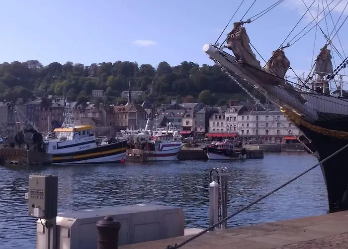 Cote Lavoir A Honfleur, Parking Prive, Ascenseur شقة