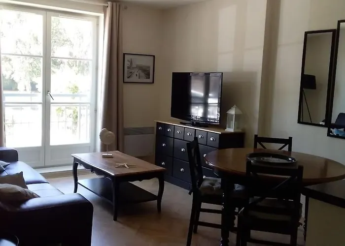 Cote Lavoir A Honfleur, Parking Prive, Ascenseur *